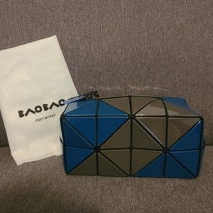 Bao Bao Issey Miyake Lucent Zig Zag Pouch - Dark Blue x Dark Gray